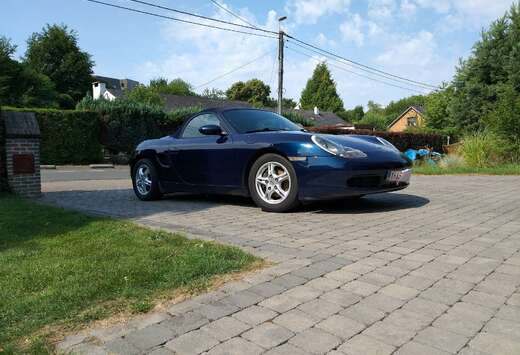 Porsche 2.7i Tiptronic S