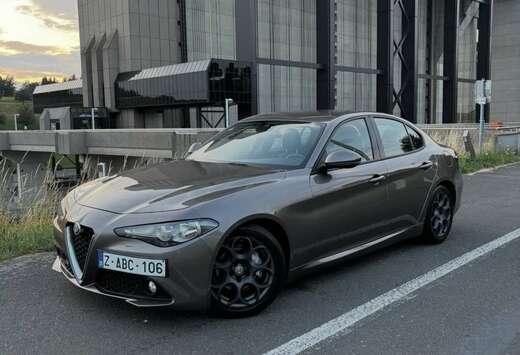 Alfa Romeo 2.0 TB 200 ch AT8 Super