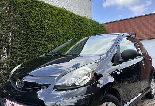 Toyota toyota aygo 1.0 benzine / zuinig/ proper/ 115. ...