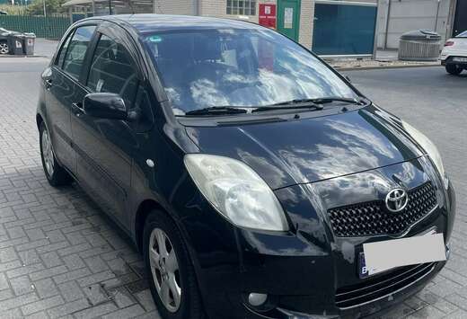 Toyota Toyota Yaris 1.3 VVT-i Automaat - Airco