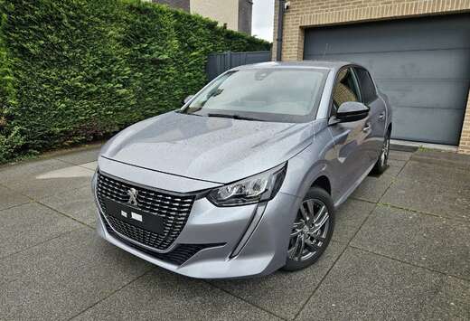 Peugeot 1.2i Style / NAVI / CARPLAY / ** SUPER DEAL * ...
