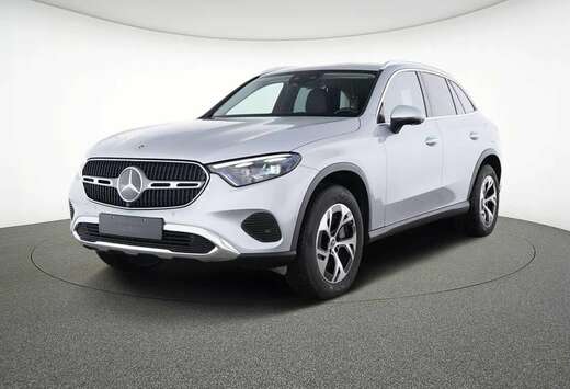 Mercedes-Benz e 4MATIC Off-Roader