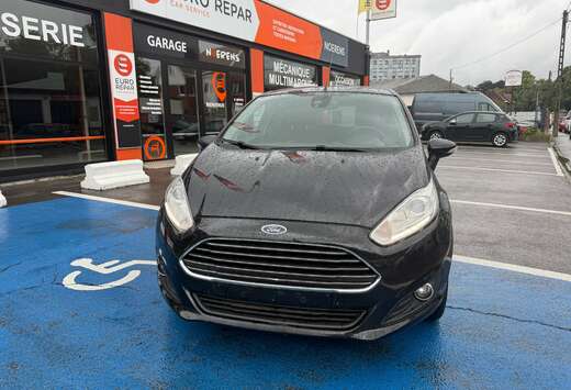 Ford Fiesta 1.6 TDCi Champions Edition Plus ECOn.S/S