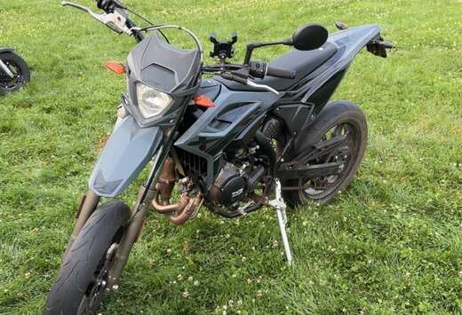 Motard Special Edition