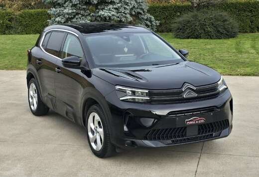 Citroen 1.2i Essence ** Carplay - LED ** GAR 12M