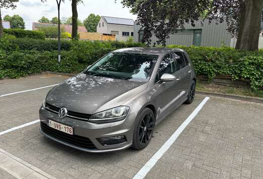 Volkswagen Golf 2.0 CR TDi Highline