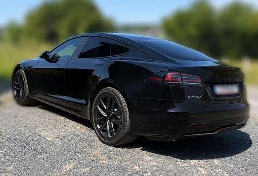 Tesla All wheel drive