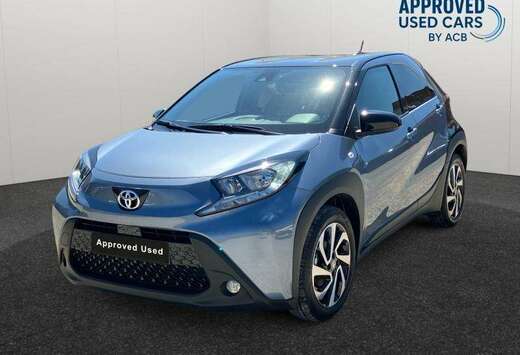 Toyota 1.0 VVT-i Play CVT 5d 53kW