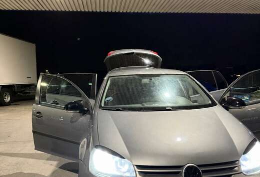 Volkswagen golf v 1.4tsi
