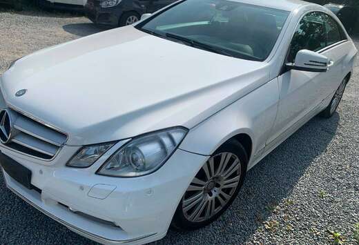 Mercedes-Benz COUPE E 220 CDI BE Avantgarde Start/Sto ...