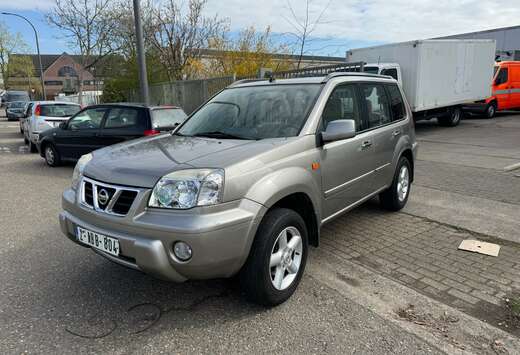 Nissan 2.0i 16v Comfort