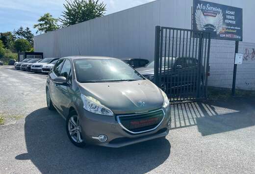Peugeot 208 1.6i Allure