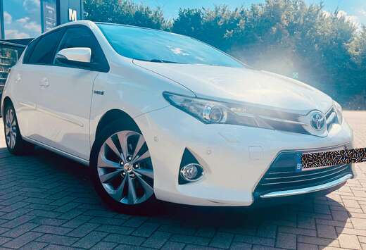 Toyota Auris HEV 1.8i HSD Premium CVT