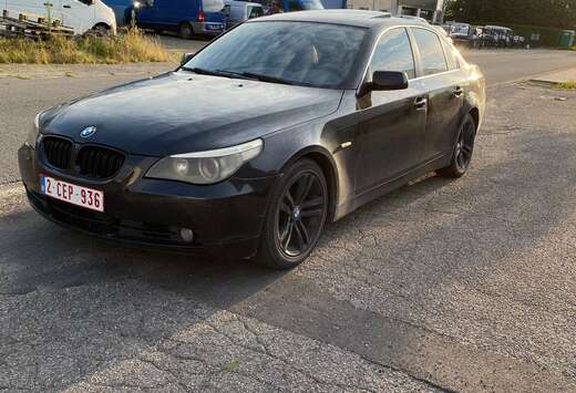 BMW 525d boite automatiqeu 322.000km airco toit pano