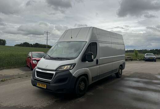 Peugeot PC 335 L3 2.0 BLUEHDI 160 S&S PRO SR