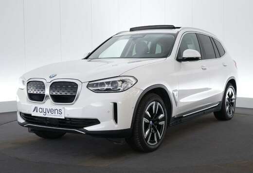 BMW 80 kWh LEDER/CUIR LED GPS PDC CAM Pano BLIS Verw.