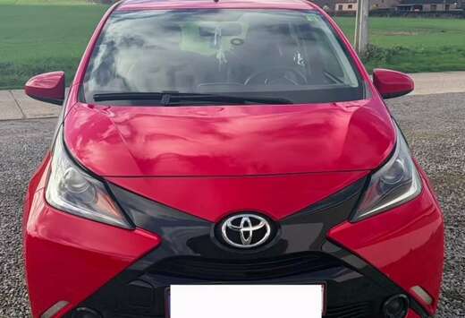 Toyota 1.0i VVT-i x-play M/M