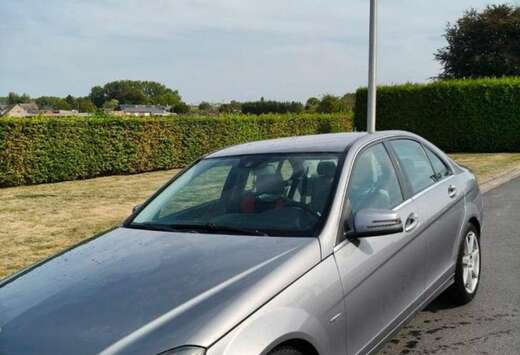 Mercedes-Benz T BlueEFFICIENCY 7G-TRONIC Elegance