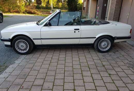 BMW 320i cabriolet