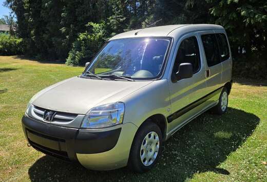 Peugeot 1.4i essence prête à immatriculer