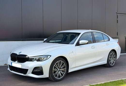 BMW eAS PHEV * M Sport Pack * ACC * Alcantara * PDC * ...