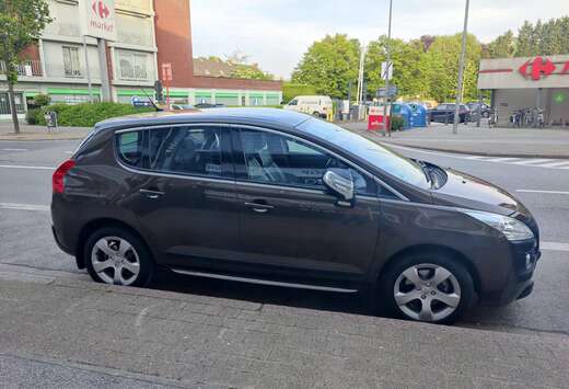 Peugeot 3008 1.6i Premium Pack