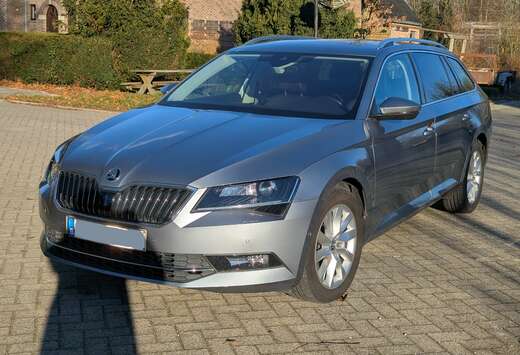 Skoda Superb Combi 1.6 TDI DSG Style