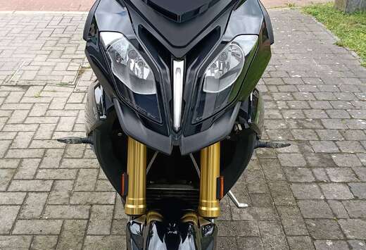 BMW Triple Black (vol vermogen)