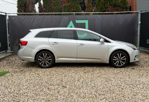 Toyota 2.0 D-4D * FACE LIFT * EURO 5b * BELLE VOITURE ...