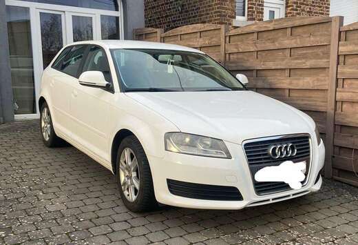 Audi 1.6i Ambiente