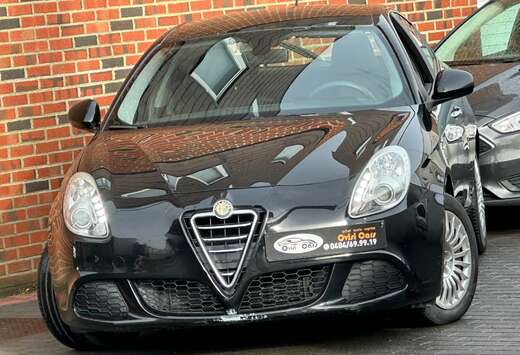 Alfa Romeo 1.6 JTD / roule tres bien /