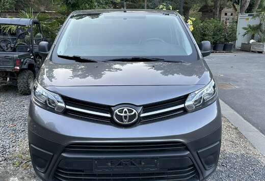 Toyota 2.0 D-4D Medium Active S&S