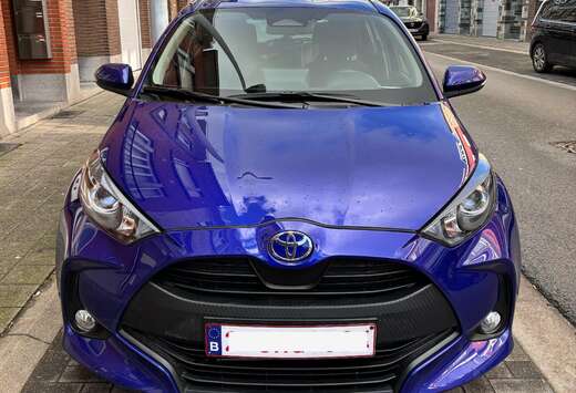 Toyota Yaris Hybrid 1.5i VVT-i E-CVT Dynamic