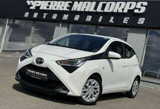 Toyota 1.0i VVT-i X-play / CARPLAY / AIRCO / CAMERA / ...