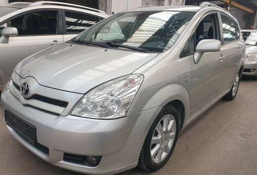Toyota Corolla Verso 1.8i VVT-i 16v Linea Luna 7pl.