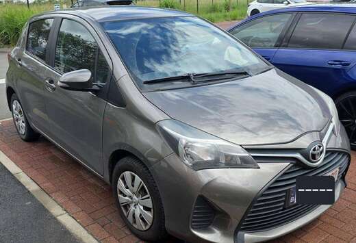Toyota Yaris 1.33i VVT-i Comfort and pack Style