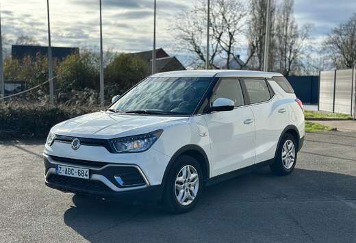 SsangYong 1.6i e-XGi 2WD Sapphire
