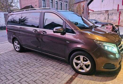 Mercedes-Benz d Aut. / 7 pl. / € 18.999 netto / Led ...