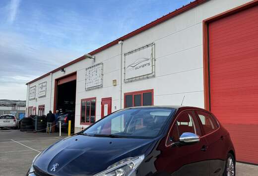 Peugeot style 2016 1.2i 59000km led/navi/cam/pdc