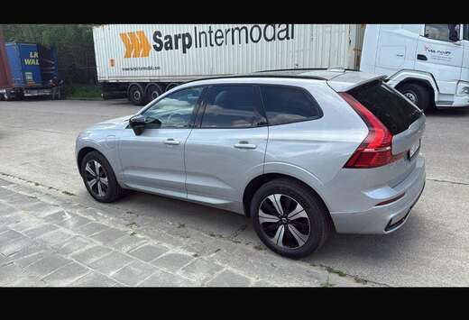 Volvo 2.0 T6 PHEV AWD Plus Dark (257kW)
