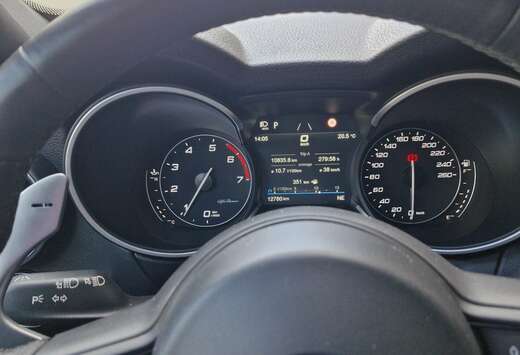Alfa Romeo 2.0 T AWD Sprint