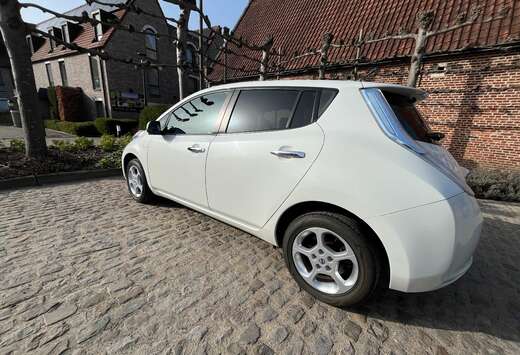 Nissan EV - Pearl White 24kWh