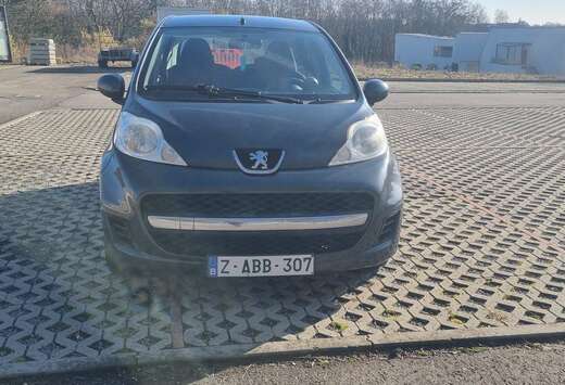 Peugeot 1.0i
