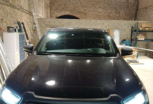 Toyota Hilux 2.8 D-4D 4WD Invincible