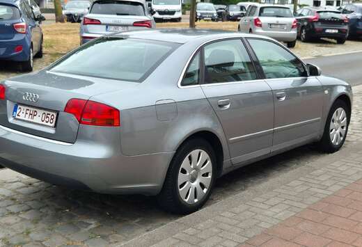 Audi A4 2.0i 20v