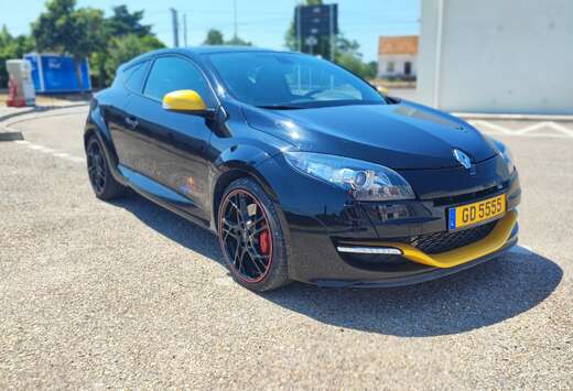 Renault Mégane Coupé 2.0 T RS RedBull Racing
