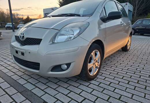 Toyota Yaris 1.3 VVT-i Cool  Airco  Bluethoot