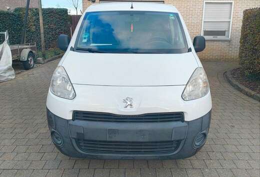 Peugeot 1.6 HDi L1H1 Confort 120