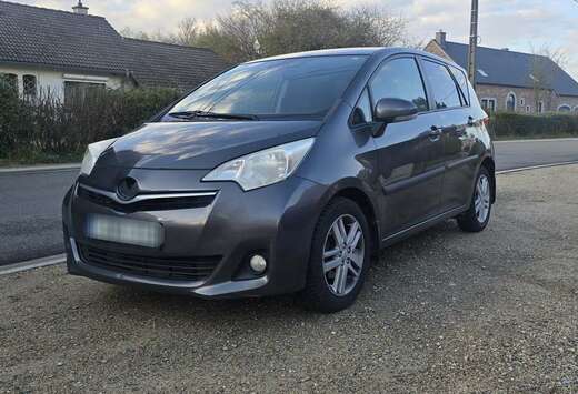 Toyota 1.33 VVT-i  Club Airco Navi Kamera Euro5
