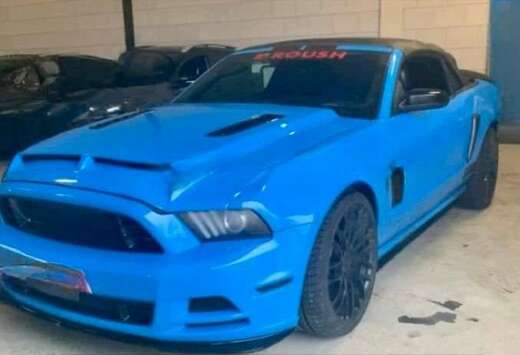 Ford 3.7i V6 *** Pack Roush ***